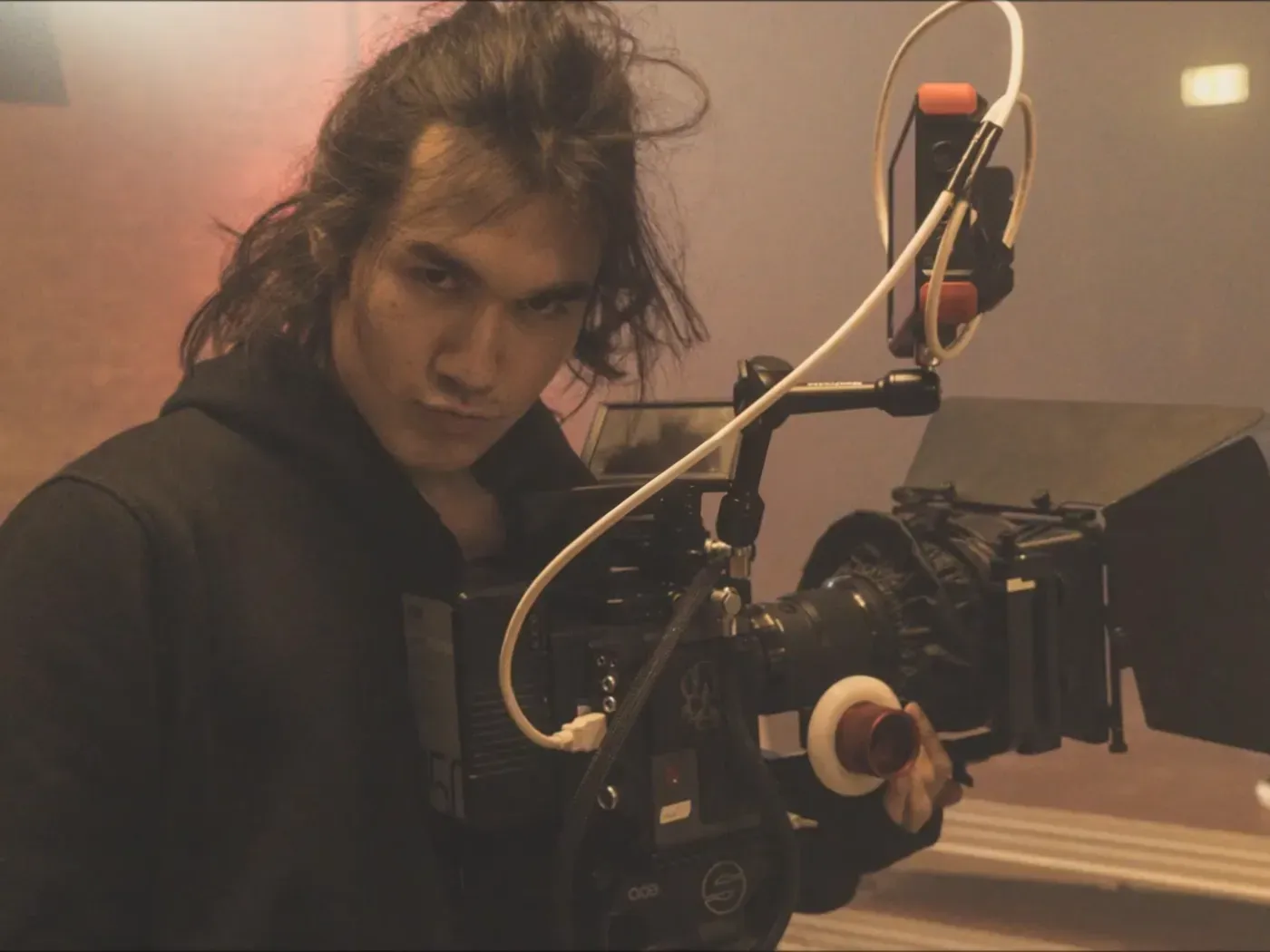 Heinrich Songmin Berger (Henny) bei einer Videoproduktion